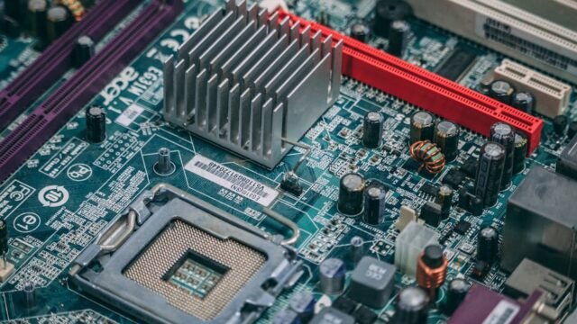 Intel Arc Pro B70 Shows Strong AI Potential, Rivals NVIDIA in Early Tests - ComputeStacker